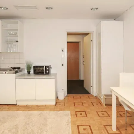 In Kaivoksela For Two Persons * Βάνταα